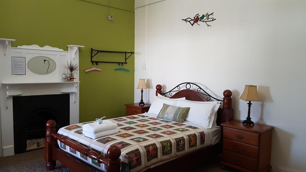 Suites On Avon York Bagian luar foto